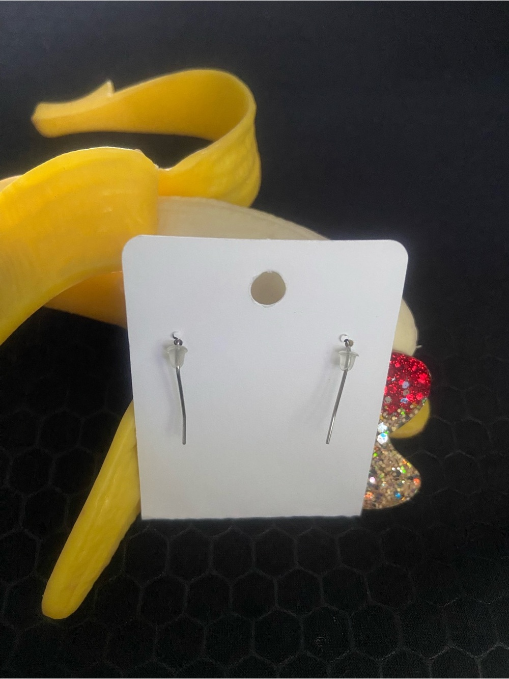 🍄Randans Red Glitter Mushroom Dangle Earrings - Picture 3 of 3